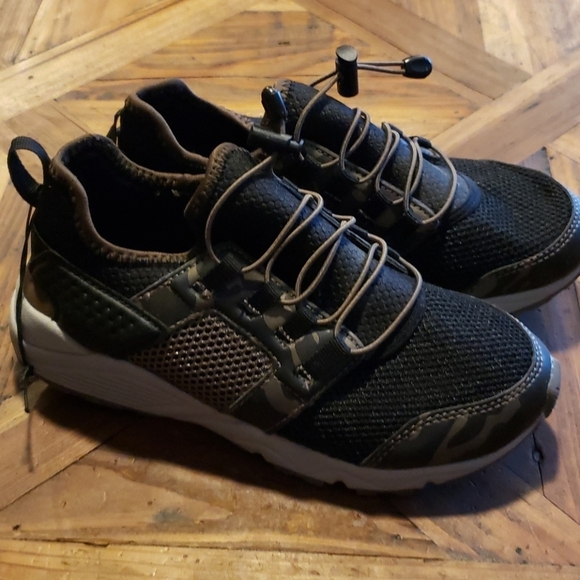 ART Class boys Sneakers - Picture 2 of 5